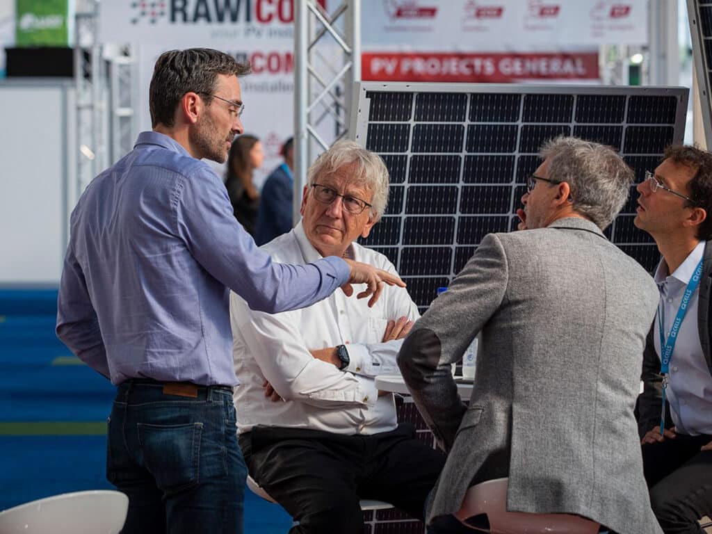 Installateurs ontdekken innovaties op Solar Solutions