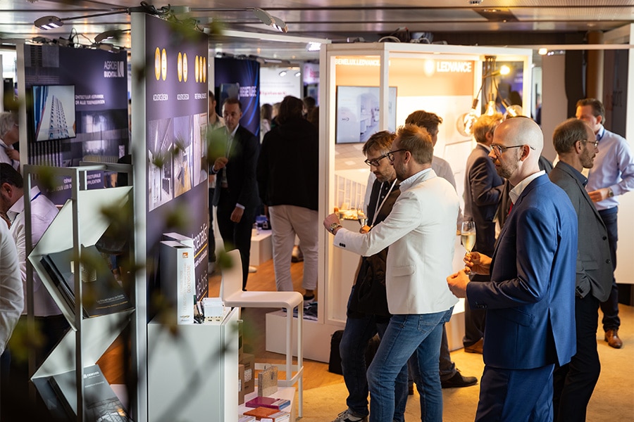 In zee met tal van producenten tijdens verrassend event 2