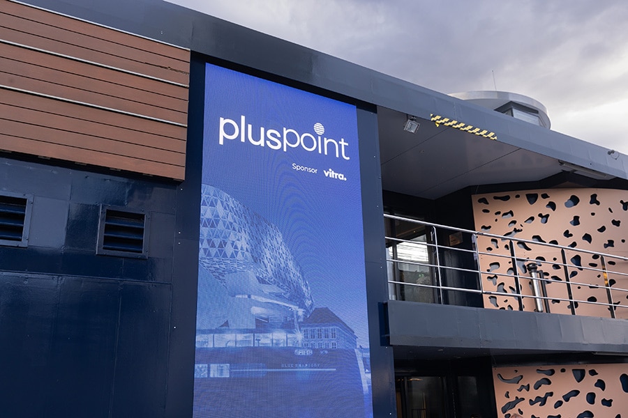 In zee met tal van producenten tijdens verrassend event 1