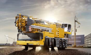 Nieuwe batterij drijft toren- en mobiele kranen aan 11