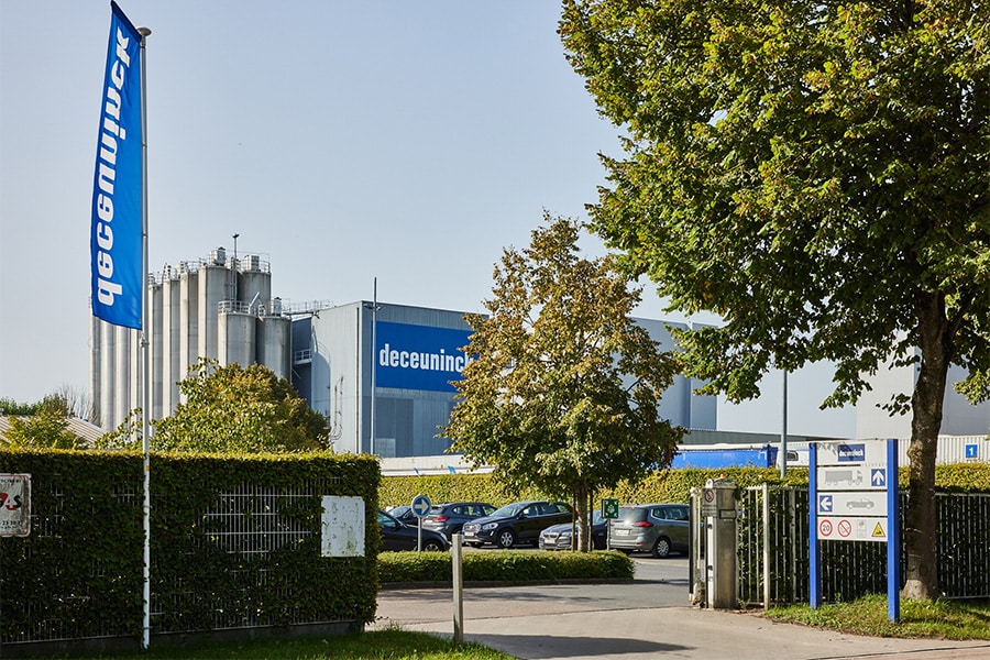 Oude PVC ramen en deuren vormen grondstof voor nieuwe profielen