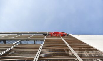 Axintor kiest voor permanent houten zonweringssysteem met esthetisch karakter 4