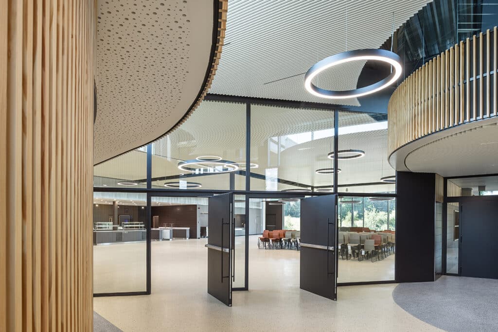 Repliceerbaar horecagebouw met hybride structuur voor Defensie 1