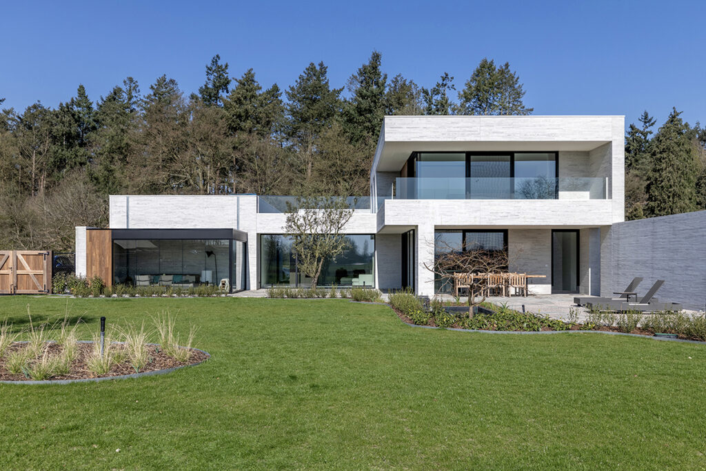 Techniek en beleving verenigd in moderne woning