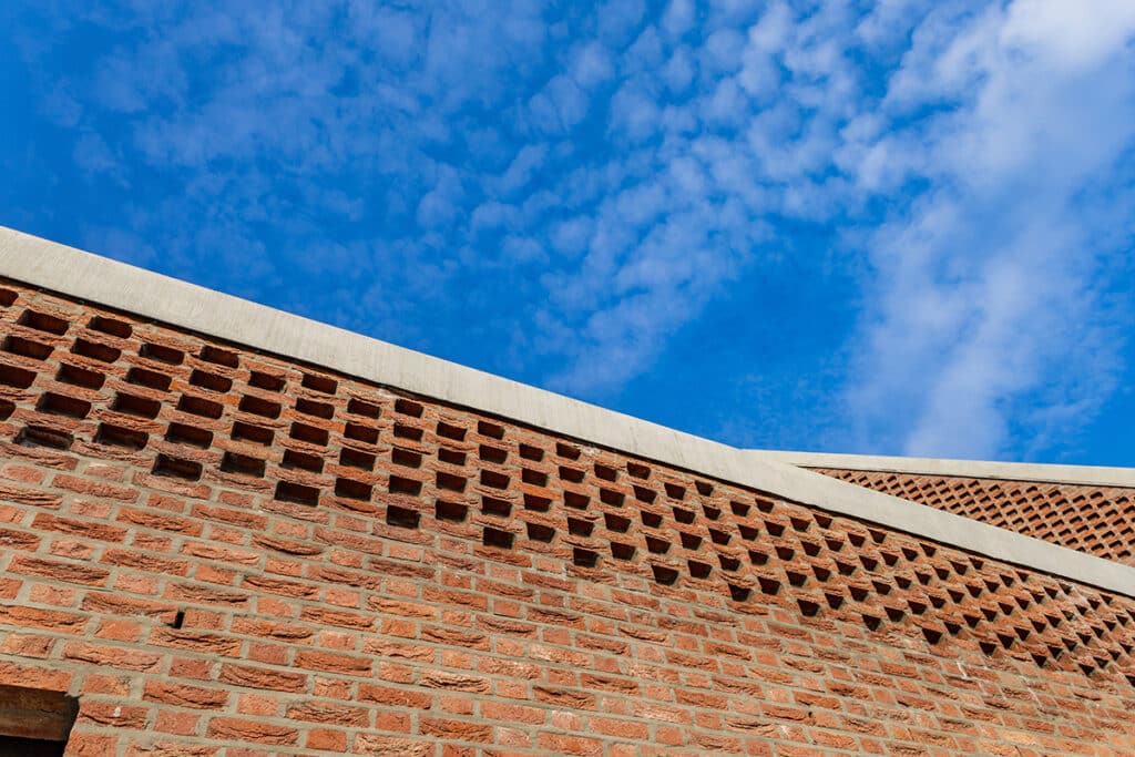 Markante mix van metselverbanden siert fraai nieuwbouwproject 1