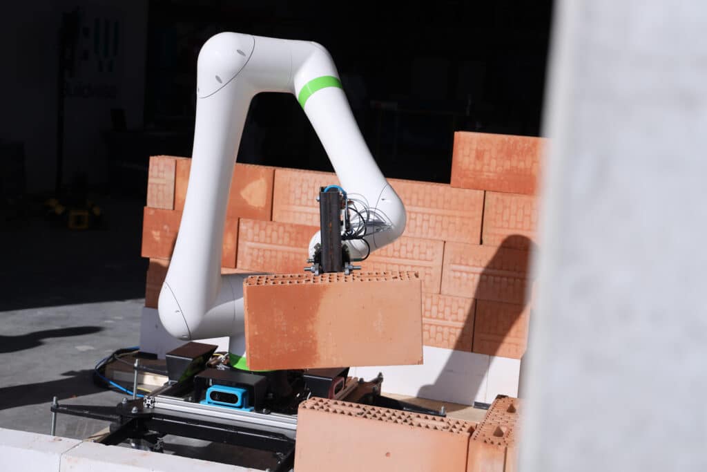 Metselen-as-a-service: Wally lanceert eerste compacte metselrobot 1