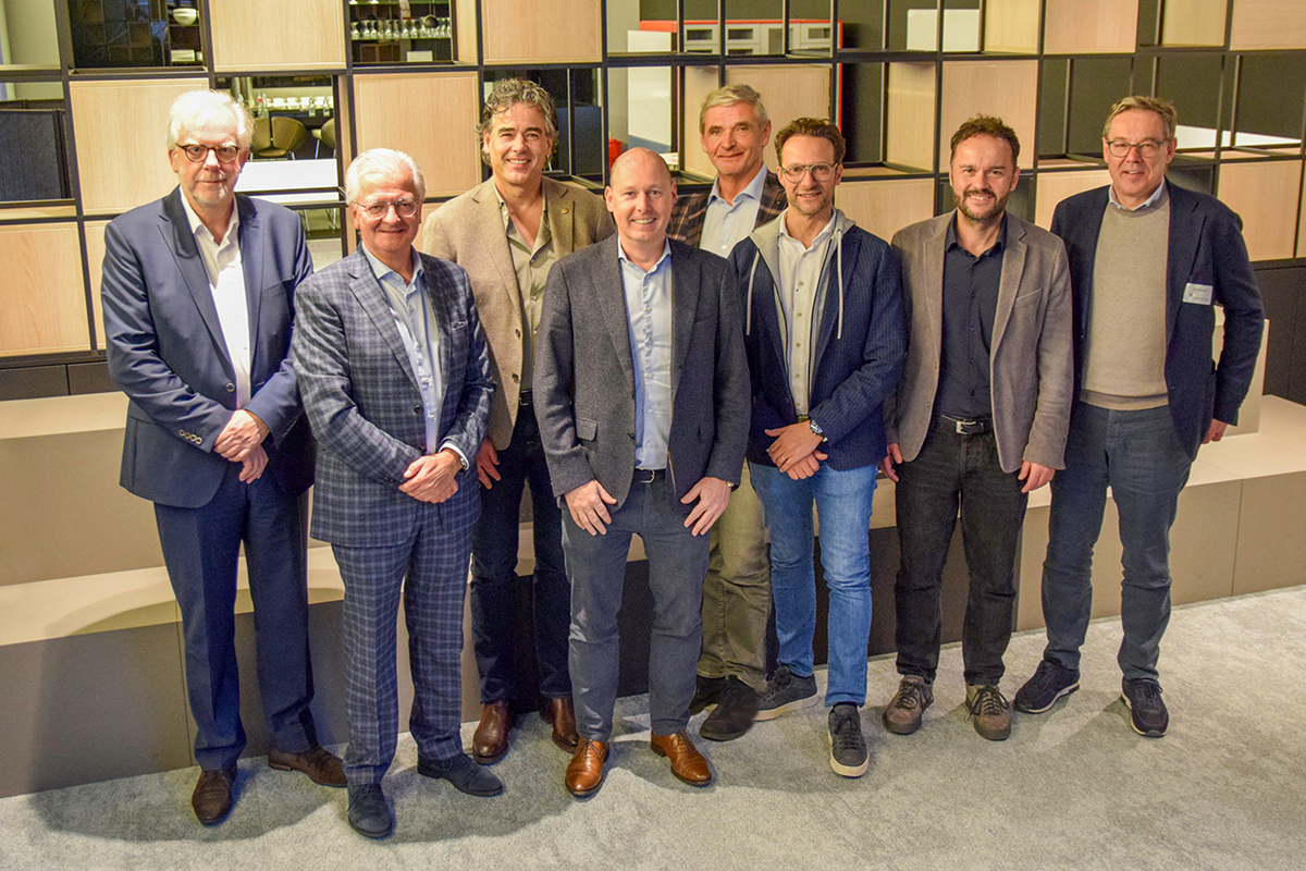 Vijf toonaangevende Europese kantoormeubelfabrikanten bundelen krachten 1