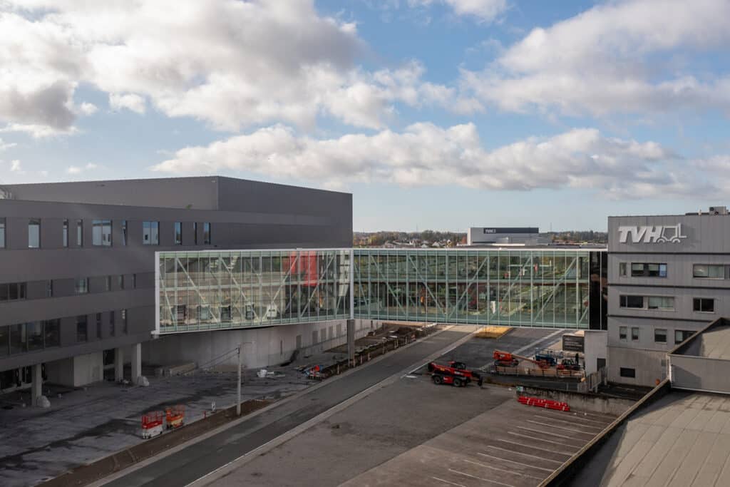 Megadistributiecentrum voor heftruck- en onderdelenspecialist 1