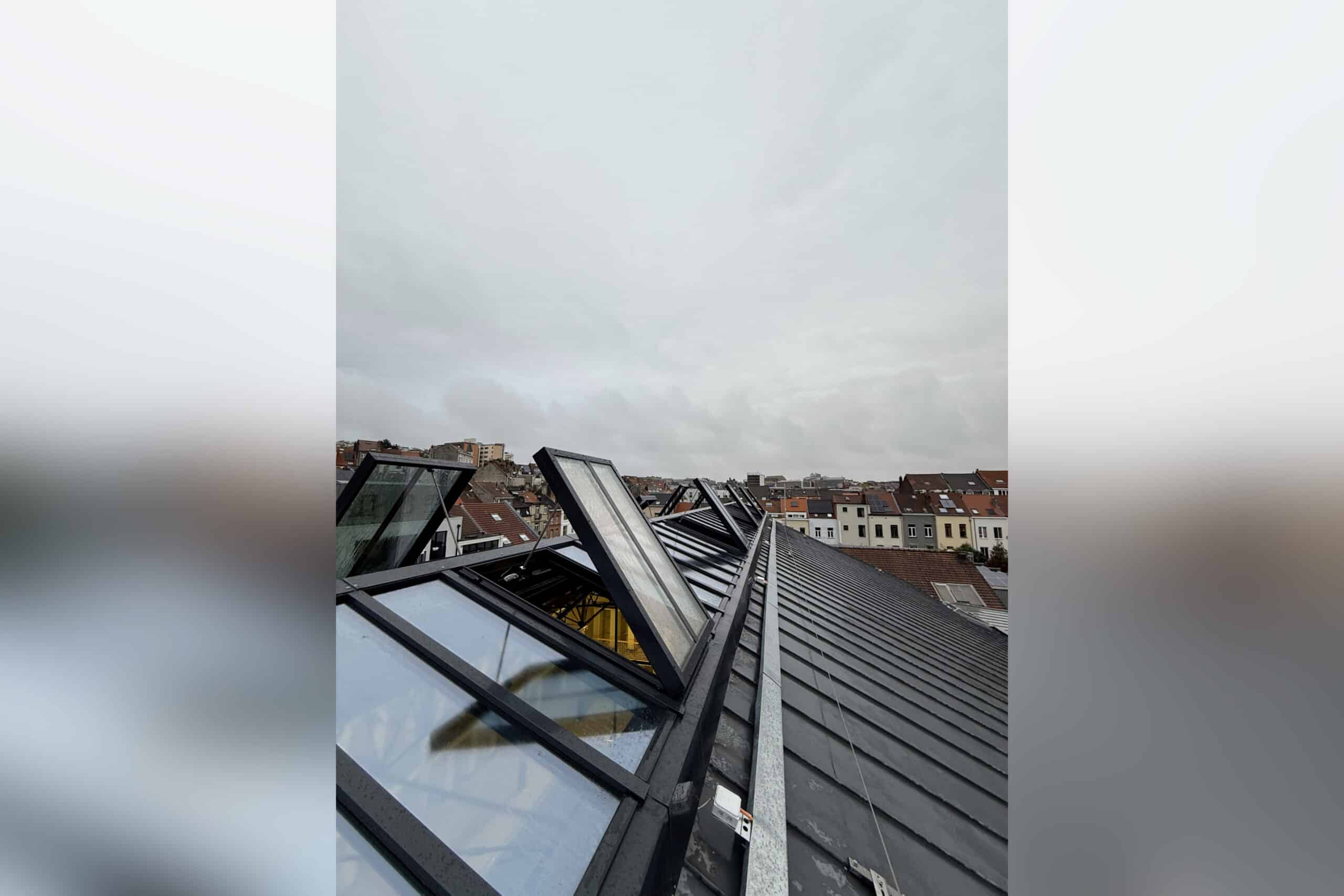 Frisse lucht en brandveiligheid voor op een na oudste zwembad van België 3