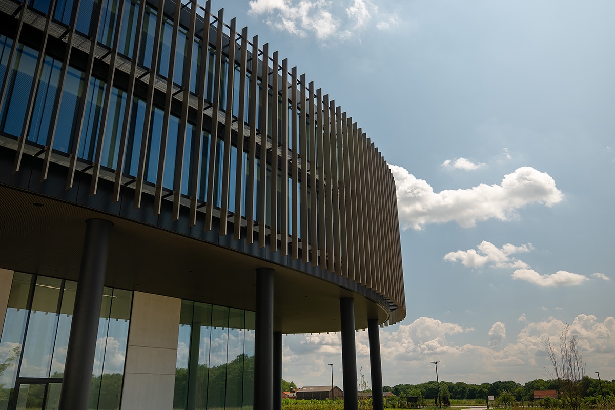 Zonwering accentueert iconische gevel 3