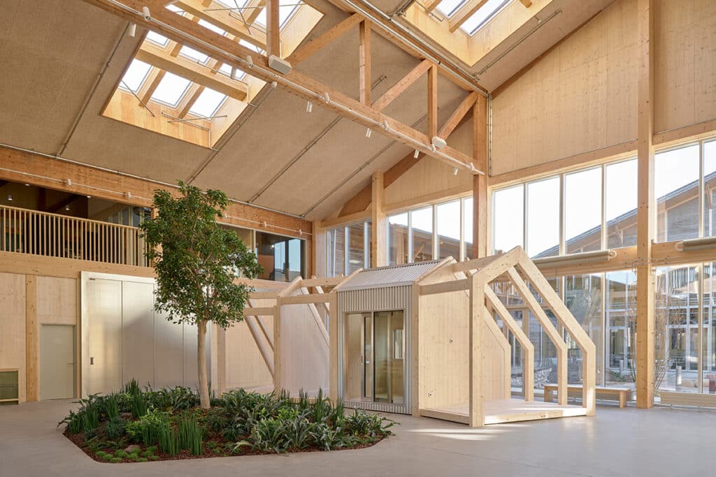 Circulaire gevels en daken typeren grensverleggende herbestemming