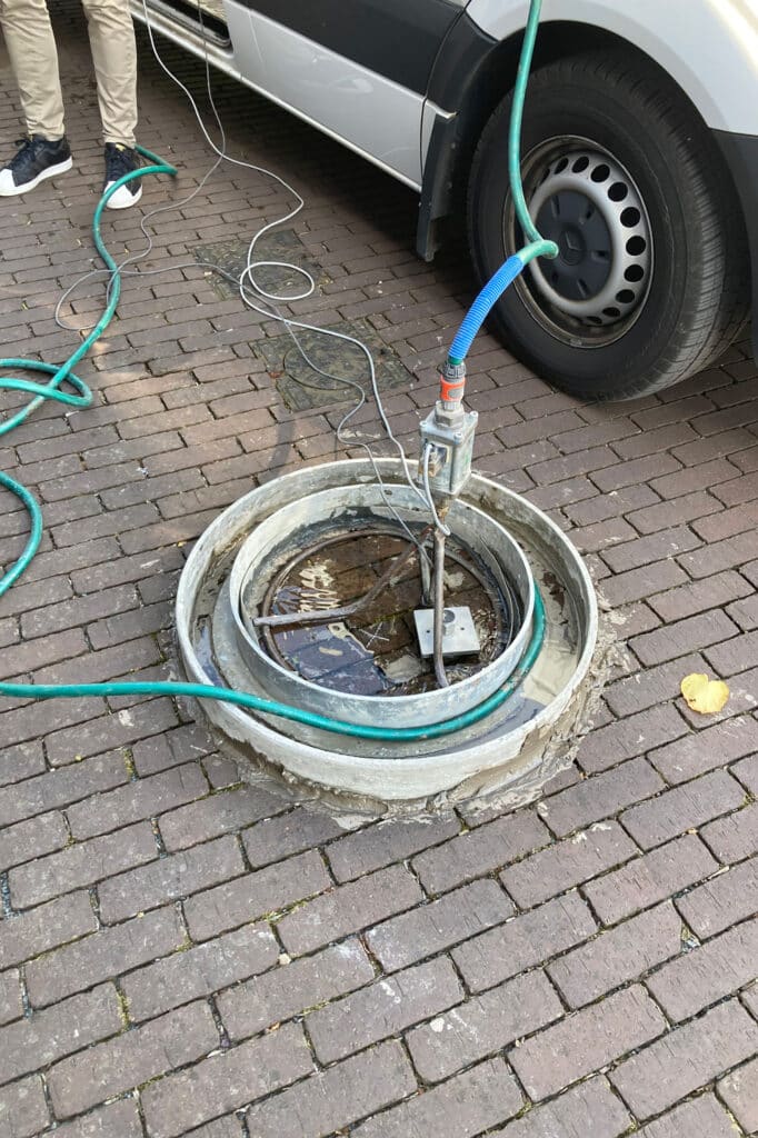 Kleiklinker slaagt 10 jaar na plaatsing met glans voor waterdoorlatendheidstest 4