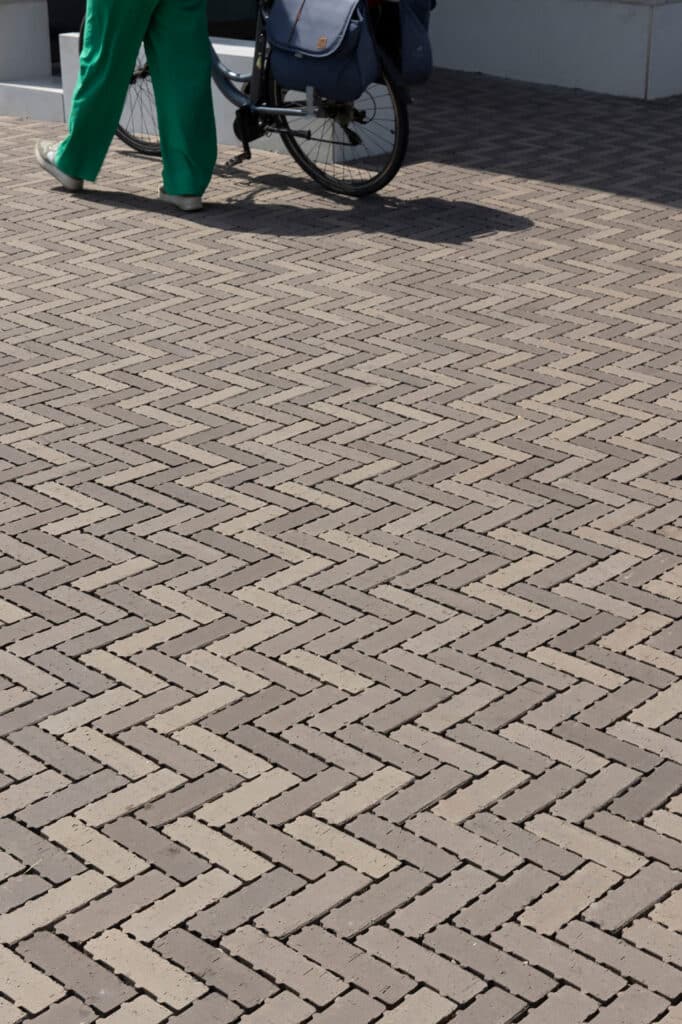 Kleiklinker slaagt 10 jaar na plaatsing met glans voor waterdoorlatendheidstest 3