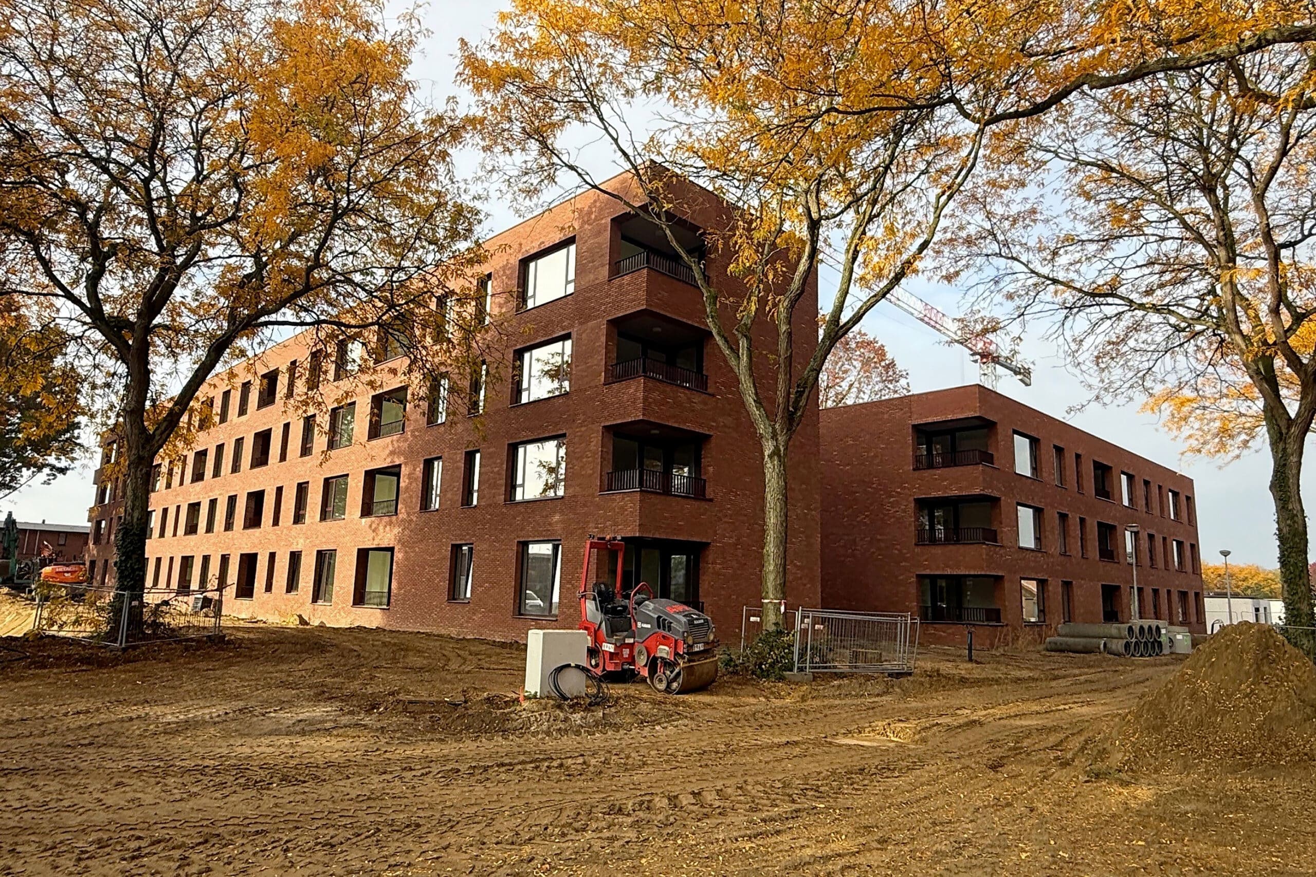 Toekomstbestendig buitenschrijnwerk voor sociale woonwijk in Geel 1