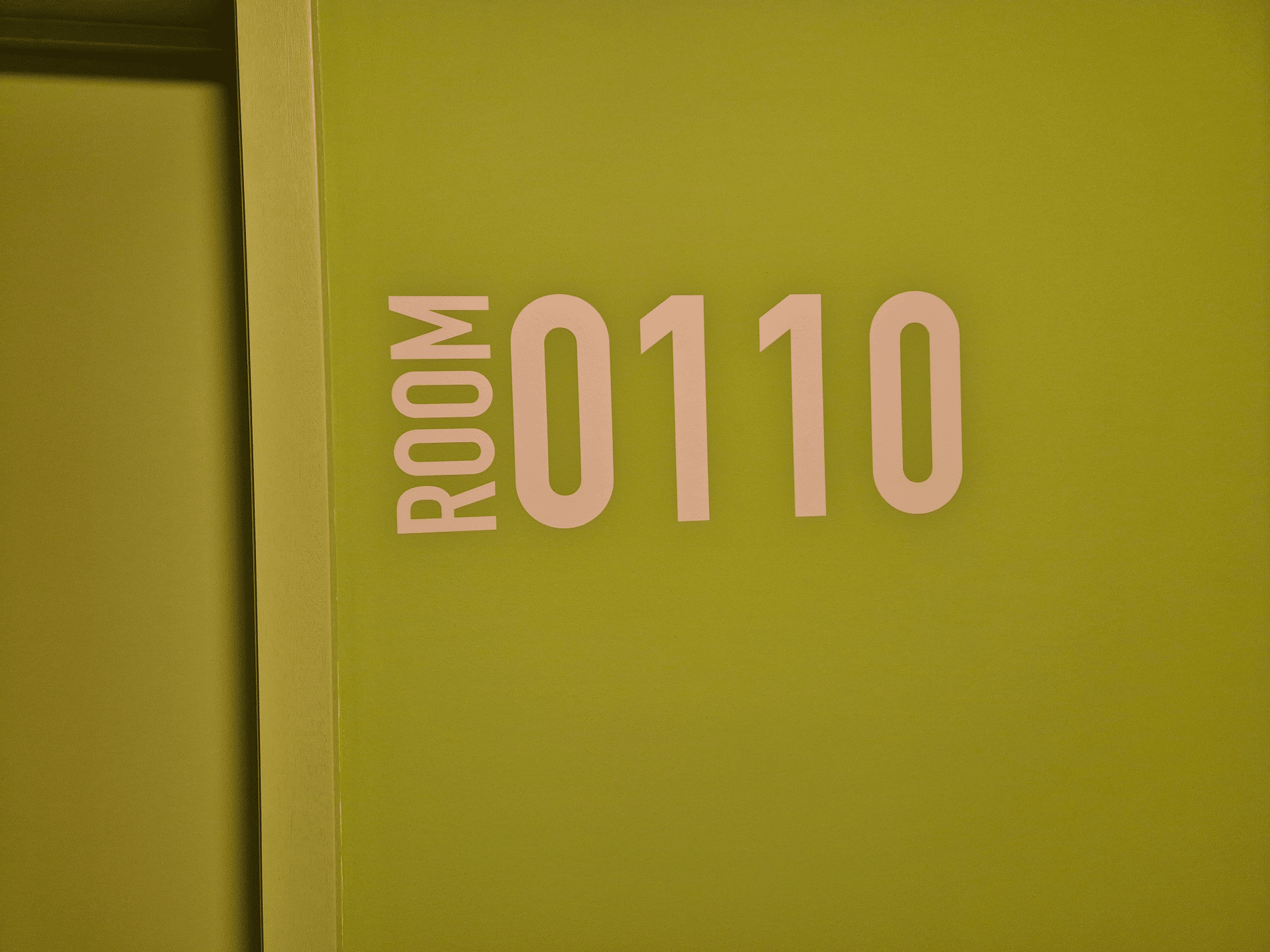 Fraai studentenkotencomplex zet toon voor indrukwekkende universiteitscampus 4