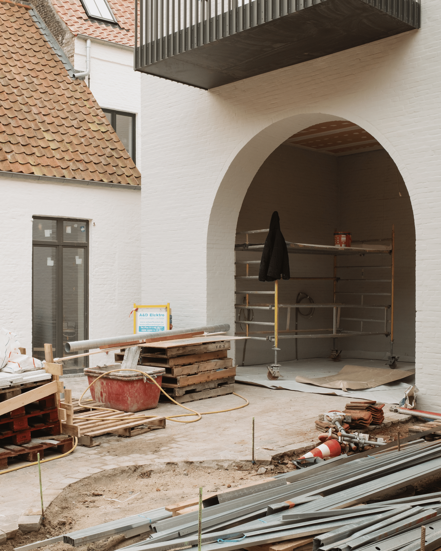 Neogotisch klooster wordt innovatieve wooninbreiding 5