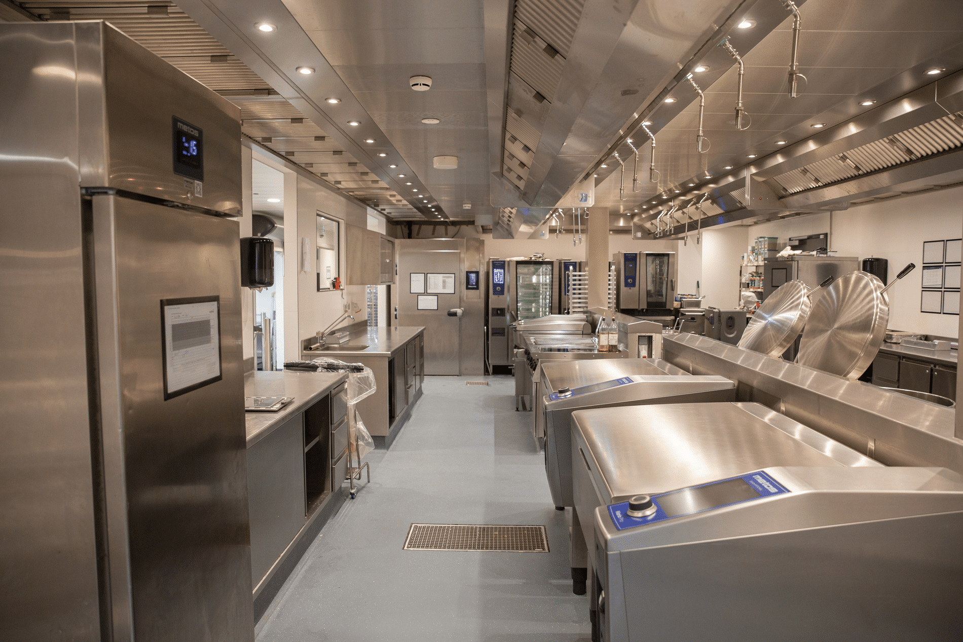 Iconisch kantoorgebouw keert terug naar de basis 5