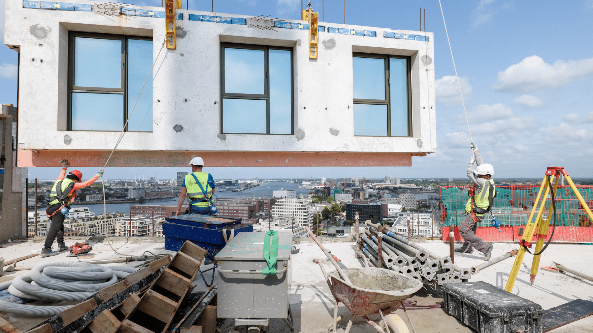 Sculpturale BrinkToren tilt modulaire gevelbouw naar hoger niveau 2
