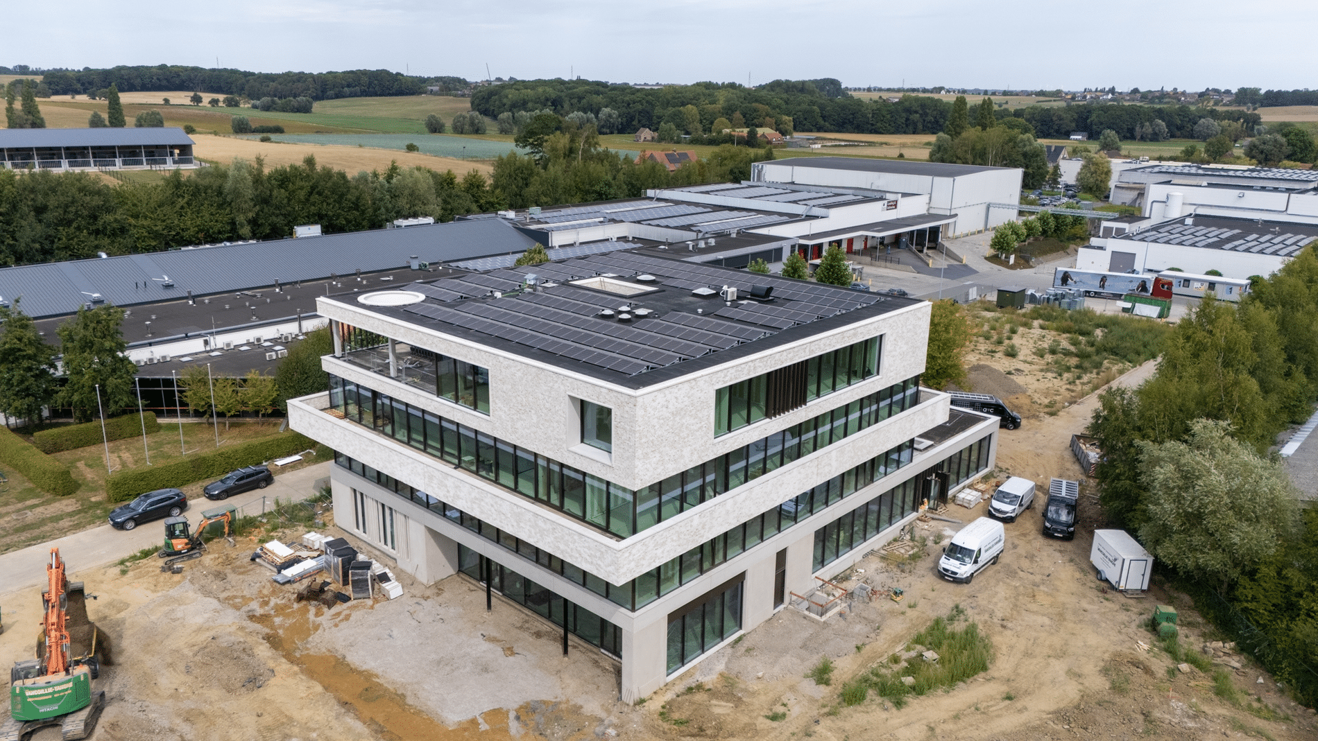 Gloednieuw hoofdkantoor vol smaak en stijl 5