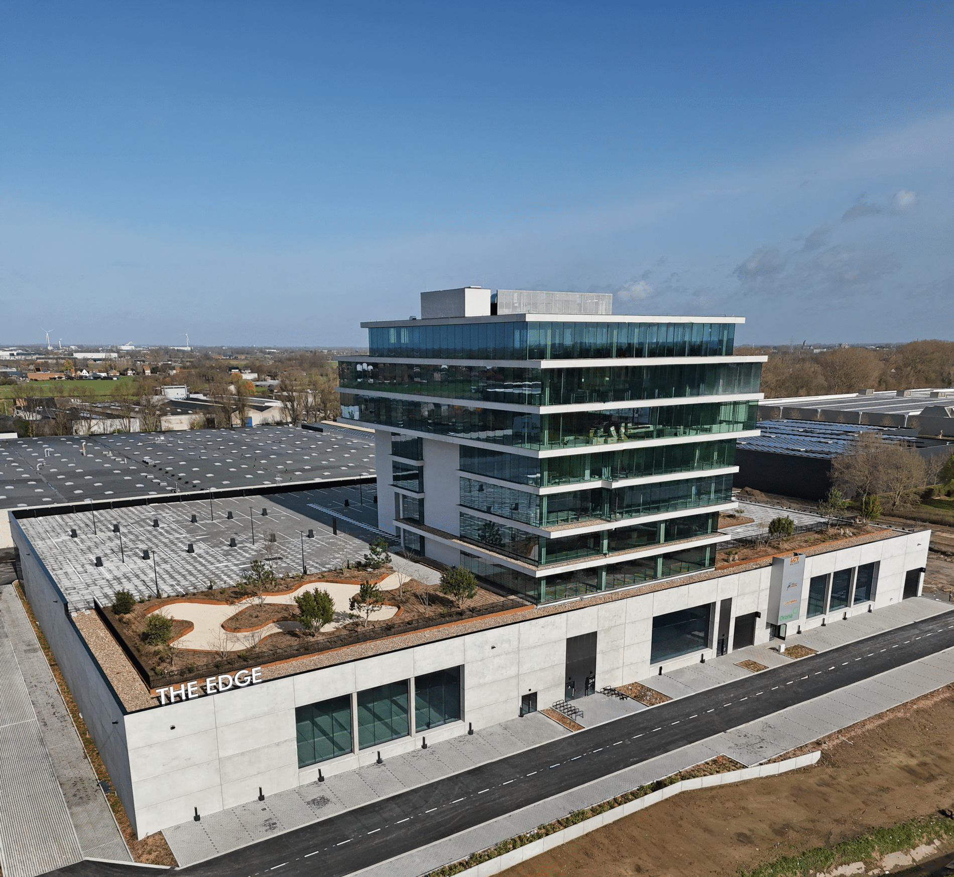 Kantoor- en opslagruimte optimaal verweven in multifunctioneel landmark 1
