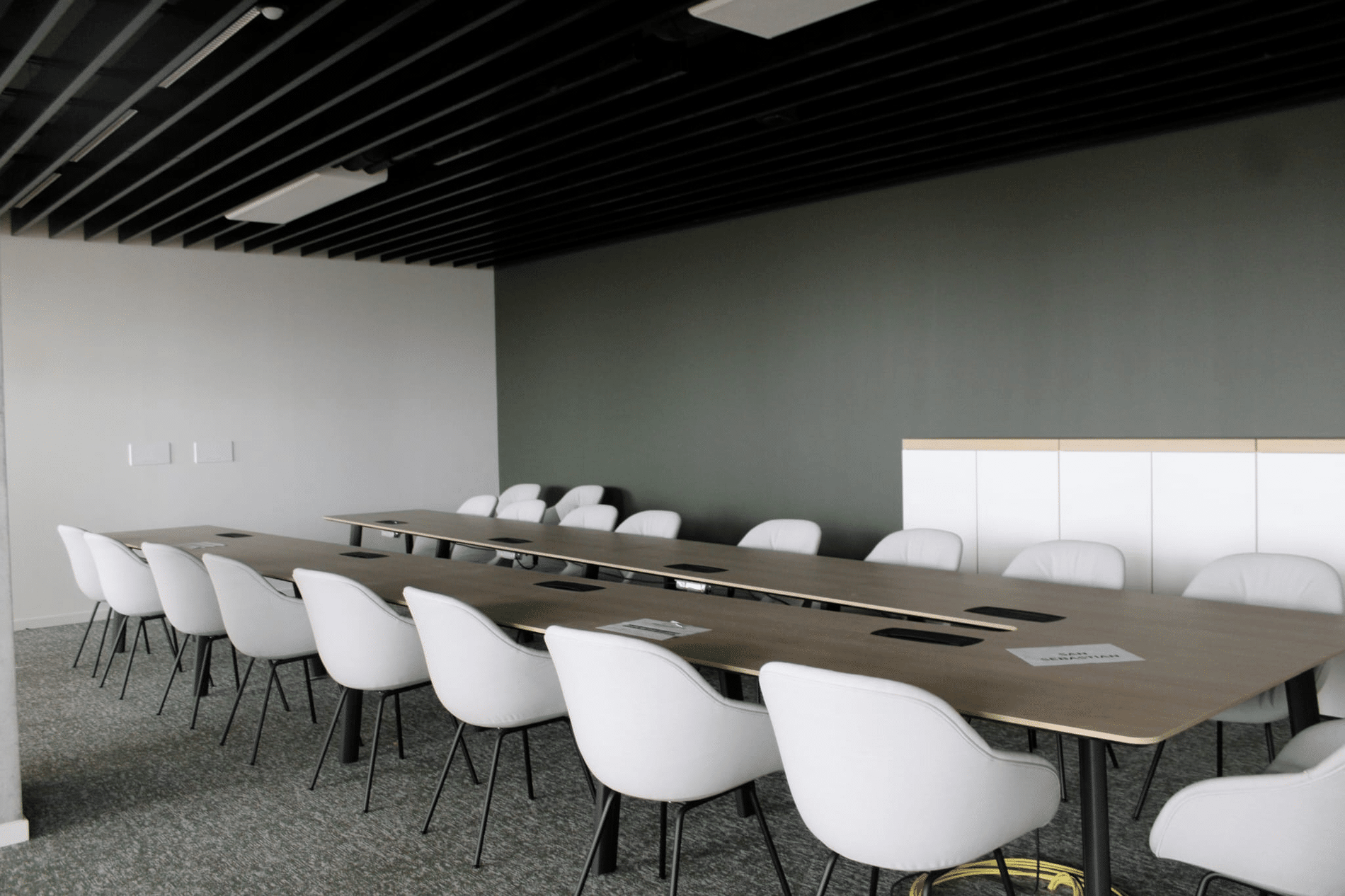 Kantoor- en opslagruimte optimaal verweven in multifunctioneel landmark 6