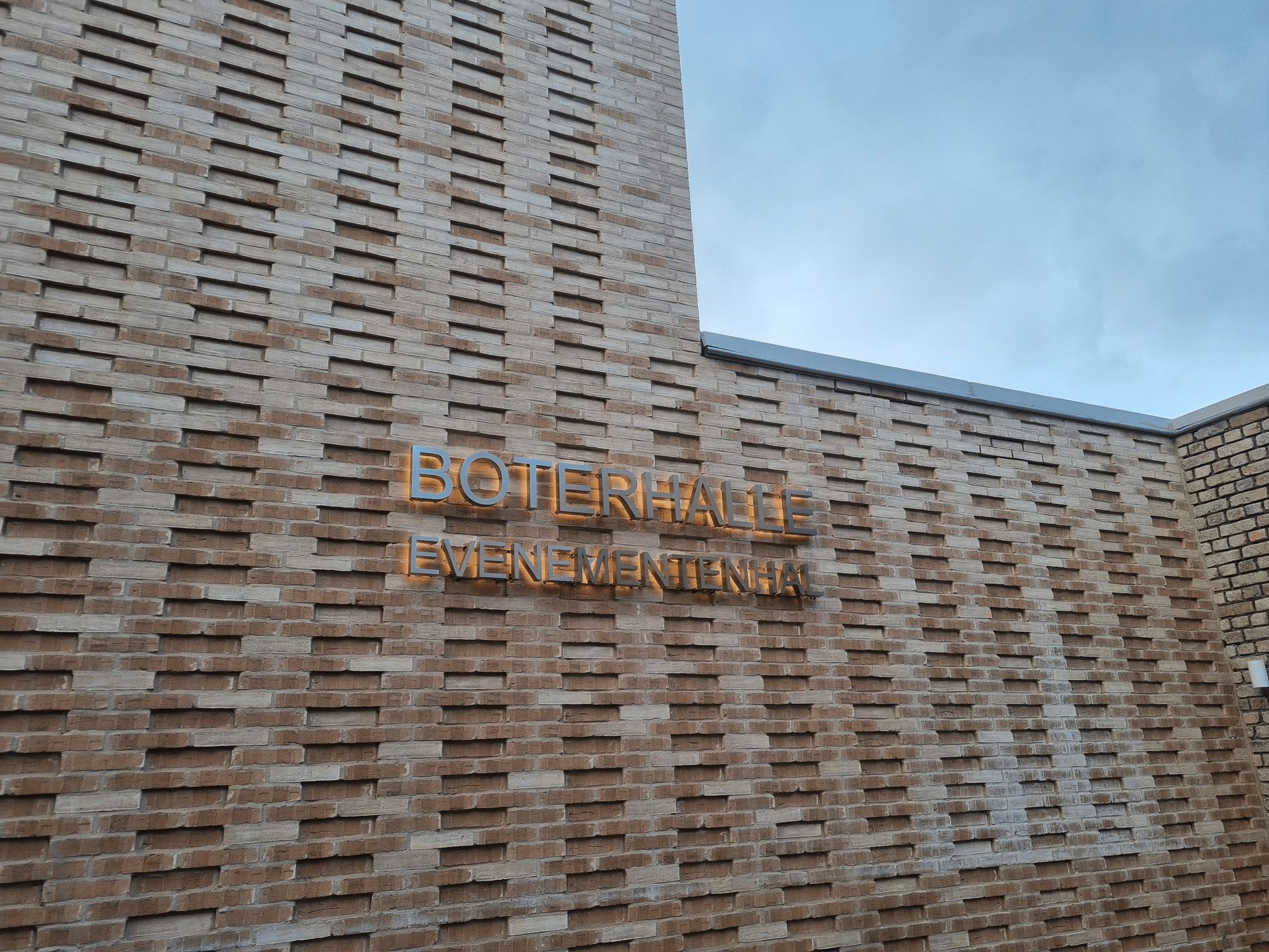 Akoestiek en veelzijdigheid zetten gloednieuwe evenementenhal in de schijnwerpers 4