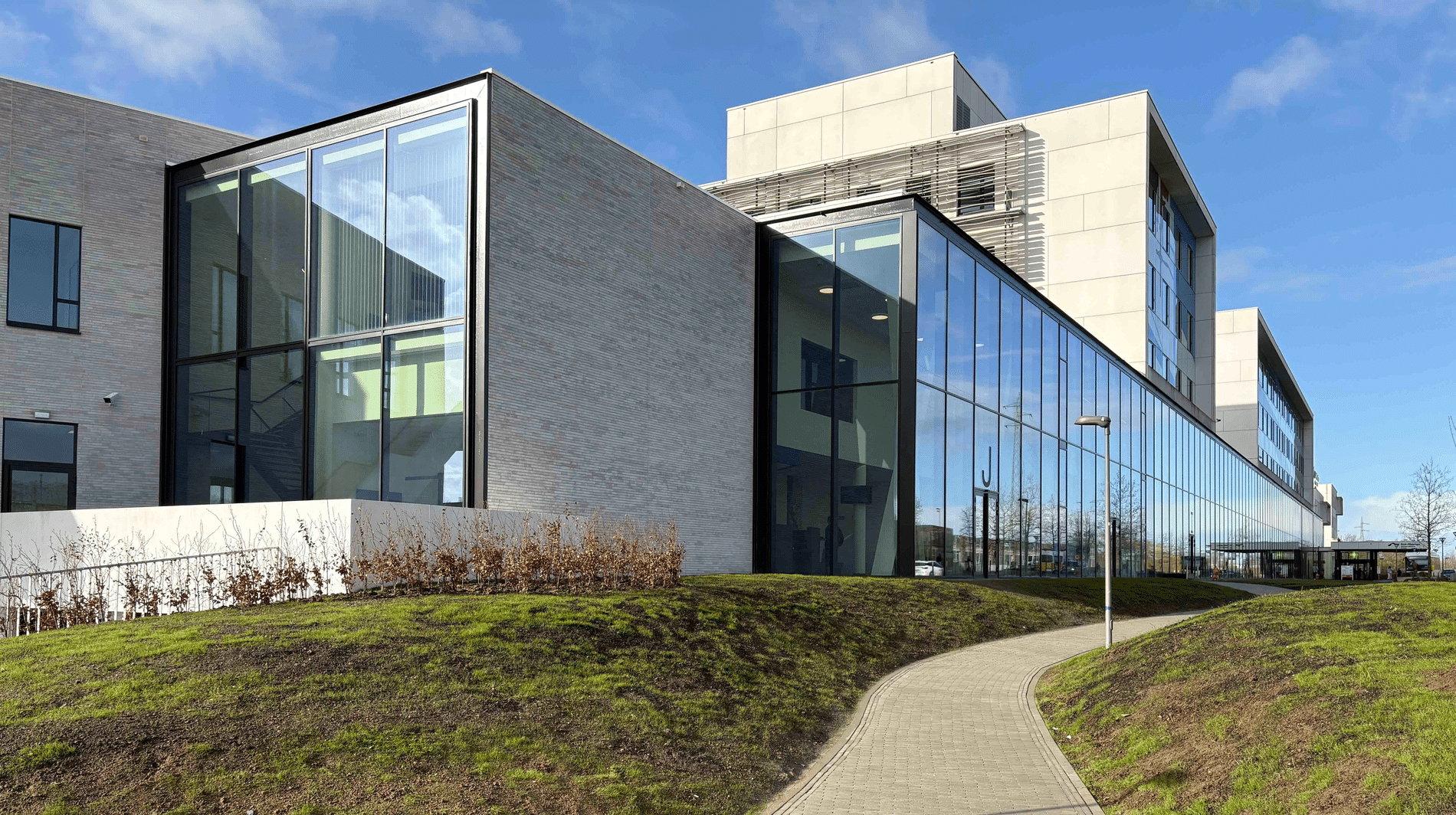 Nieuwe polikliniek orthopedie versterkt AZ-campus 1