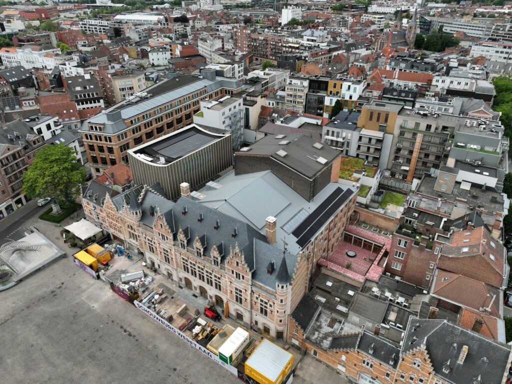 Van stoffige schouwburg naar verbindend cultuurhuis: een metamorfose van formaat
